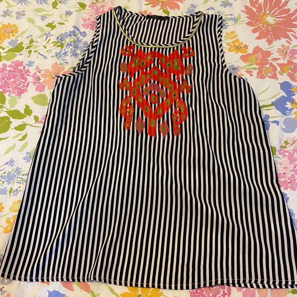 Sleeveless top